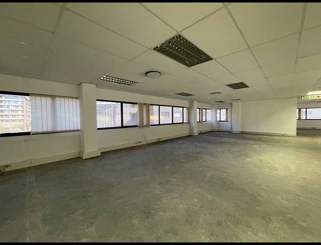 1,929M² OFFICE TO LET IN SANDTON CENTRAL